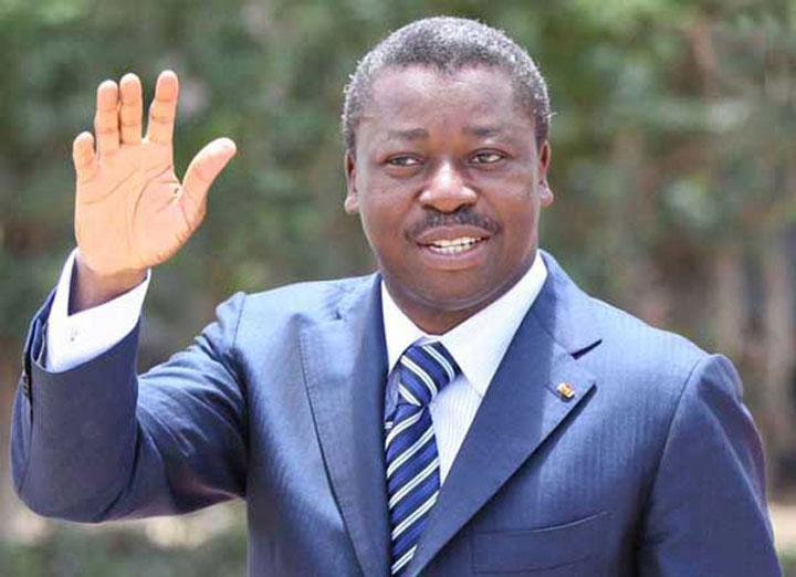 Togo: le président Faure Gnassingbé dit OUI à  la nouvelle constitution